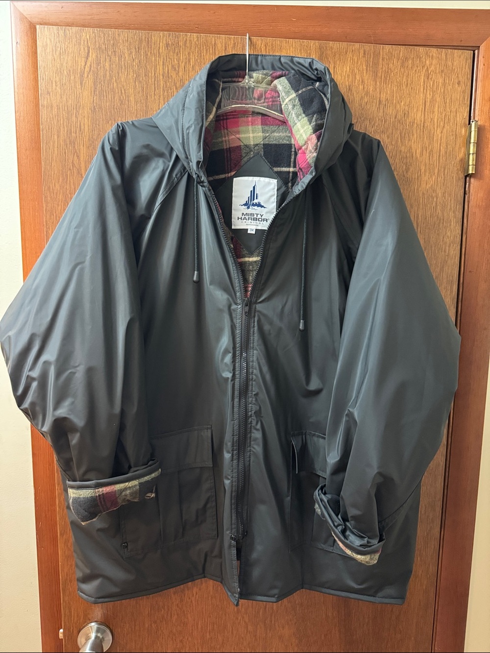Women’s Misty Harbor size 3X Charcoal Hooded Rain Jacket with Plaid Lining